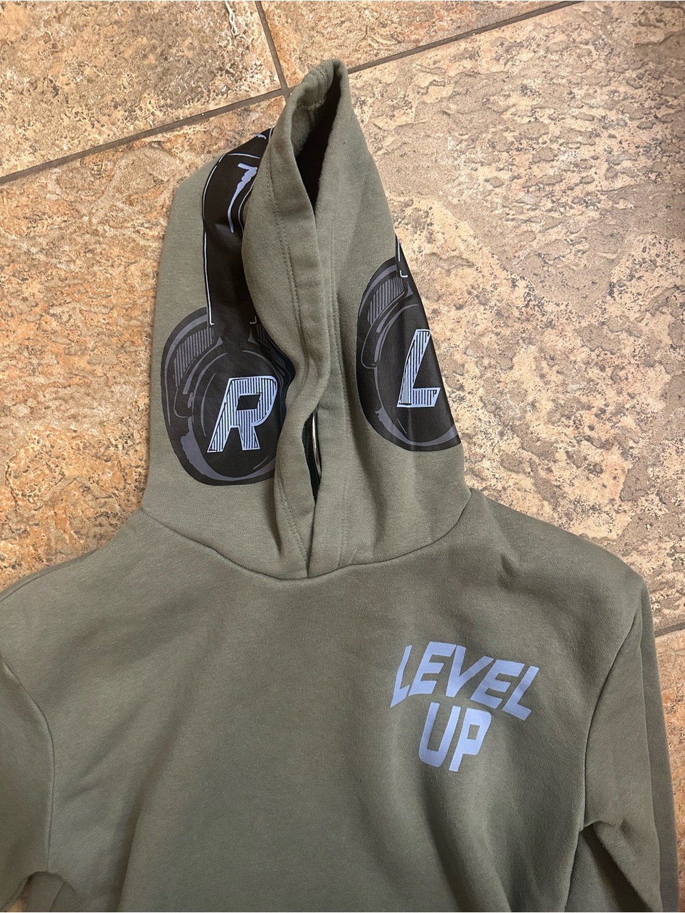 art class Olive Green Crewneck Sweatshirt with 'LEVEL UP' Print - Picture 4 of 5